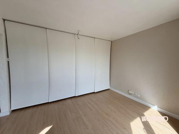 T1 bis avec stationnement proche plage