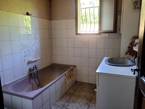 Maison de 3 chambres sur sous-sol intégral à Montaigu de Quercy