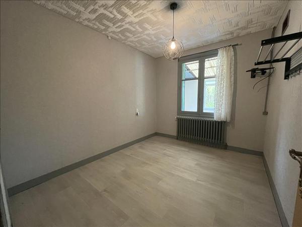 Maison à vendre |  Betz-le-Château |  7 pièces | 111 m²