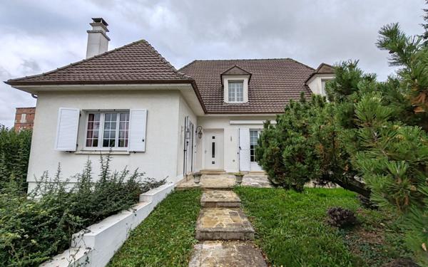 Maison à vendre    5 pièces •  Vinay