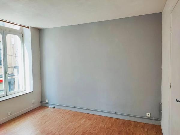 APPARTEMENT T2 A LOUER - LILLE - 26.9 m 2 - 450 € charges comprises par mois