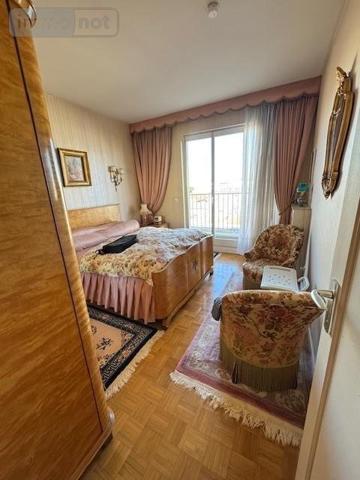 Appartement à vendre à Courbevoie dans les Hauts-de-Seine (92400), ref : 92010-1345