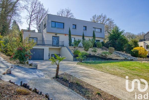 Maison d’architecte 7 pièces de 183 m² à Chessy (77700)