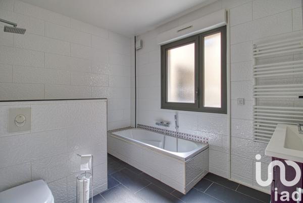 Maison d’architecte 7 pièces de 183 m² à Chessy (77700)