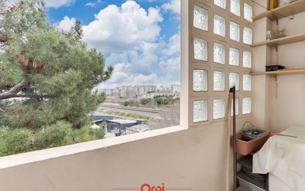 Appartement à vendre    3 pièces • 66,65 m2 Marseille 14