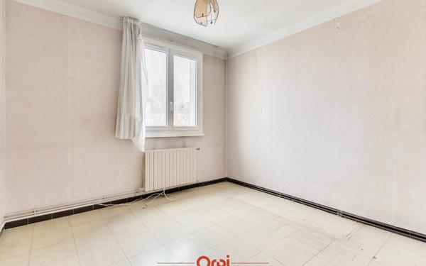 Appartement à vendre    3 pièces • 66,65 m2 Marseille 14