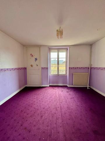 Maison à vendre    5 pièces •  Montmorillon