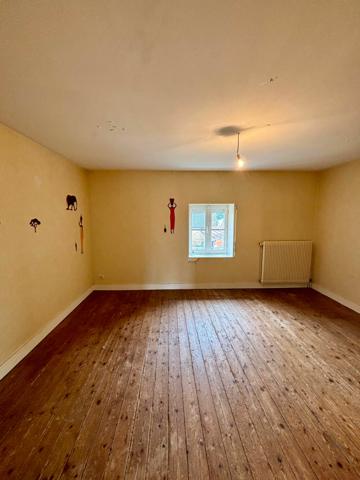 Maison à vendre    5 pièces •  Montmorillon