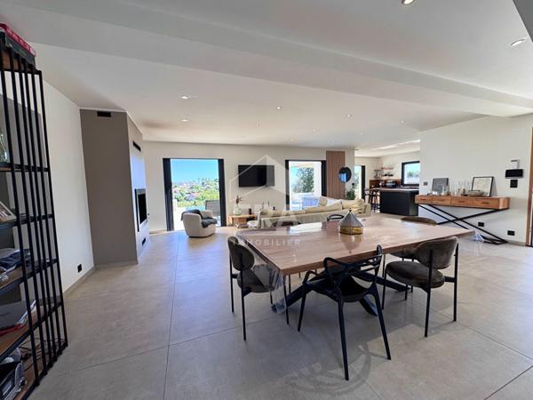 EXCLUSIVITÉ ERA IMMOBILIER LUCCIANA ! MAISON T5 DE STANDING À FURIANI