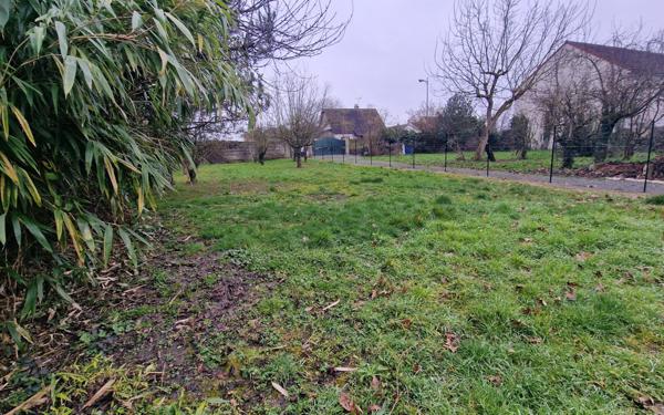 Terrain à vendre    Fleury-les-Aubrais