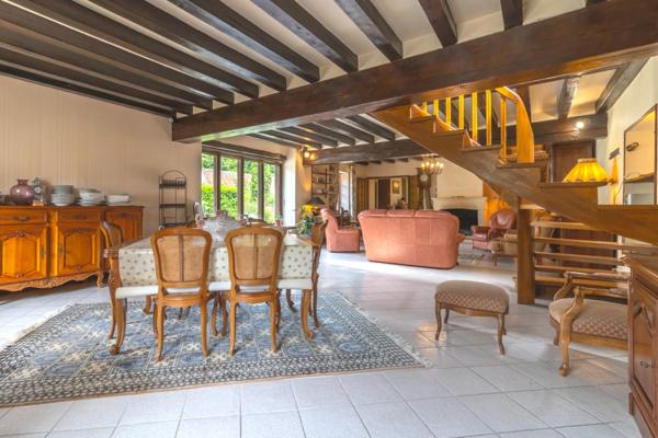 Maison Chabris 10 pièce(s) 232 m2