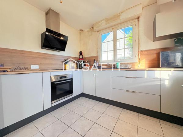 MAISON FAMILIALE SUR SOUS-SOL DE 104 M2 SUR TERRAIN DE 895 M2 A BAUD