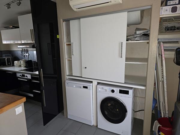 Appartement meublé 2 chambres AVEC TERRASSE et CLIMATISATION centre ville AIX EN PROVENCE
