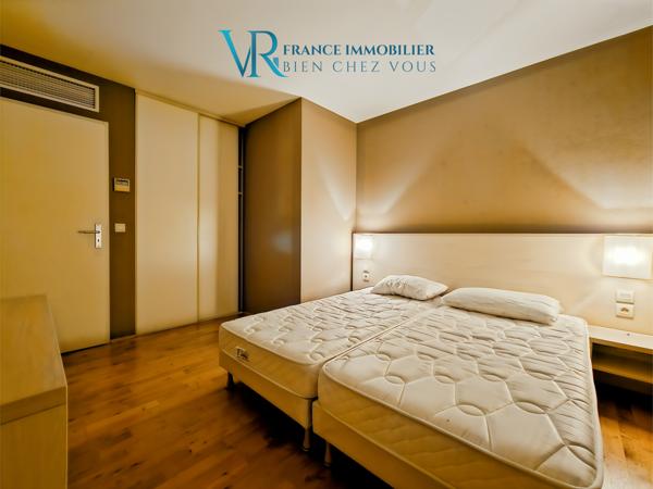 Divonne-les-Bains (01220) APPARTEMENT 3 PIÈCES (T3) DUPLEX 70 M² - MEUBLÉ & HORS BAIL COMMERCIAL