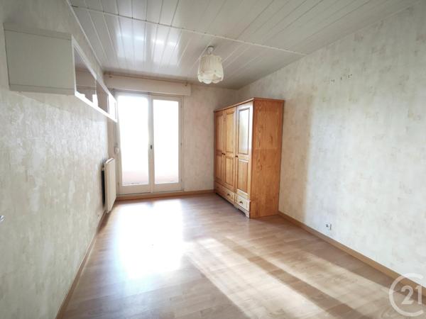 Appartement F3 à vendre  3 pièces - 62,49 m2 EVRY - 91