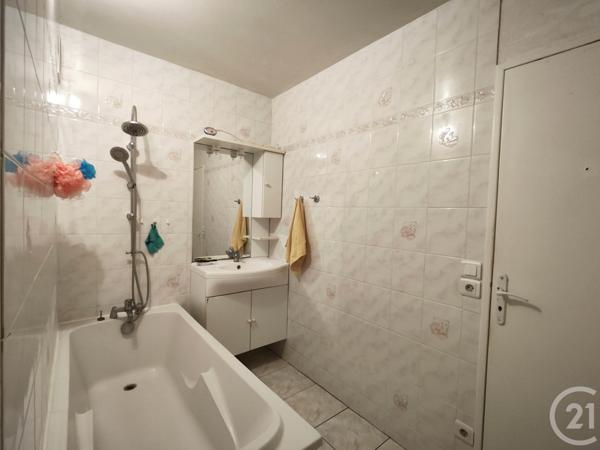 Appartement F3 à vendre  3 pièces - 62,49 m2 EVRY - 91