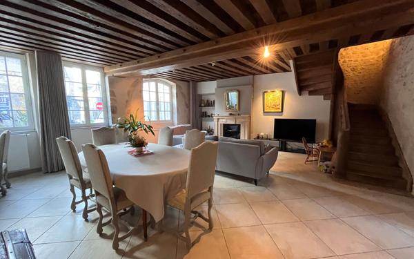 Maison à vendre    6 pièces • 200 m2 Orléans