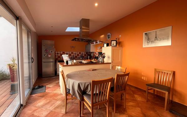 Maison à vendre    6 pièces • 200 m2 Orléans