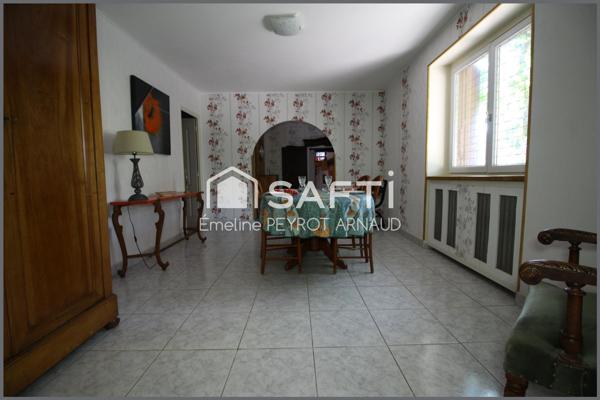 Un havre de paix alliant charme de l’ancien, confort moderne et vie au calme, à prix abordable.