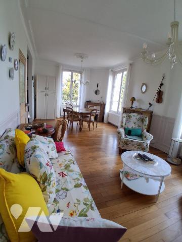 MAISON BAGNOLAISE 4 CHAMBRES - VERANDA - GARAGE