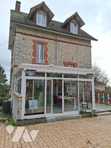 MAISON BAGNOLAISE 4 CHAMBRES - VERANDA - GARAGE