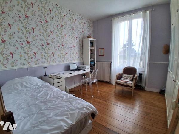 MAISON BAGNOLAISE 4 CHAMBRES - VERANDA - GARAGE