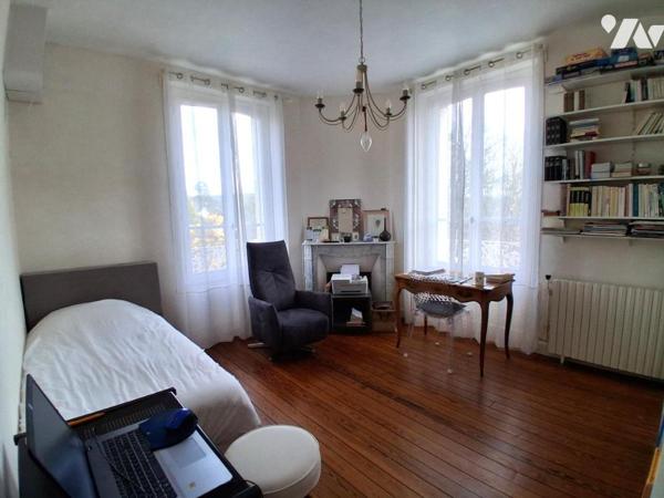 MAISON BAGNOLAISE 4 CHAMBRES - VERANDA - GARAGE