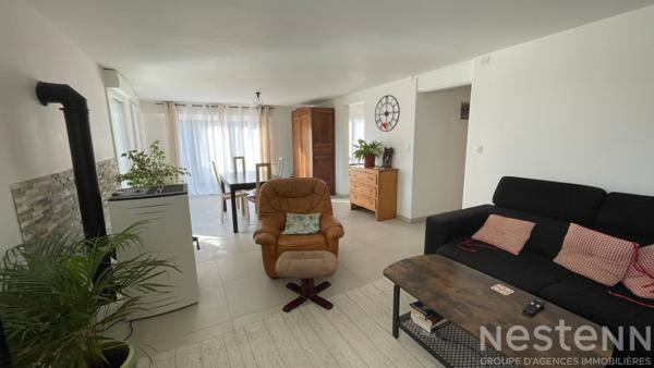 QUIBERON - En vente maison de 209 m² composée de deux logements