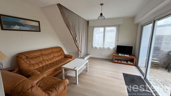 QUIBERON - En vente maison de 209 m² composée de deux logements
