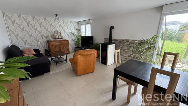 QUIBERON - En vente maison de 209 m² composée de deux logements