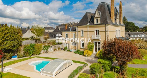 À vendre Maison 14 pièces 360 m² - Château-gontier-sur-mayenne 53200
