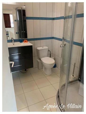 Maison composée de 5 logements à 100 m de la plage