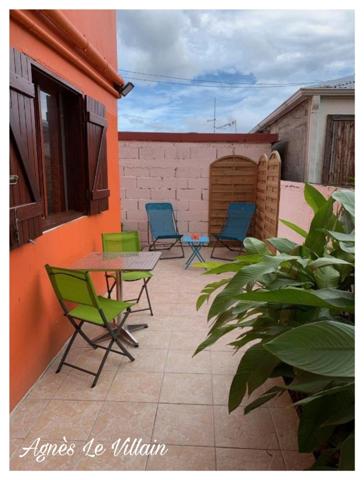 Maison composée de 5 logements à 100 m de la plage