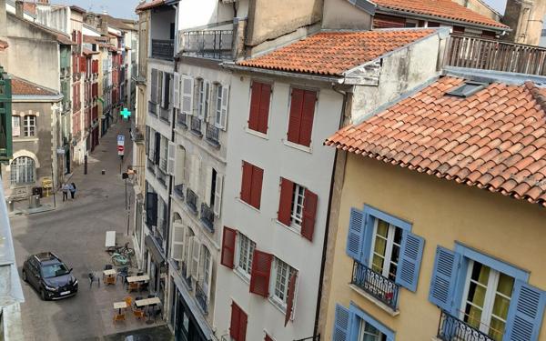 Appartement à vendre    2 pièces • 36,74 m2 Bayonne