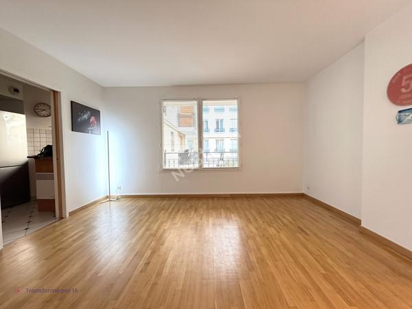 Appartement 2 pièces 47.80 m2 Paris 19