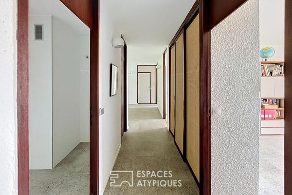 Appartement d’architecte avec balcons et vue dégagée