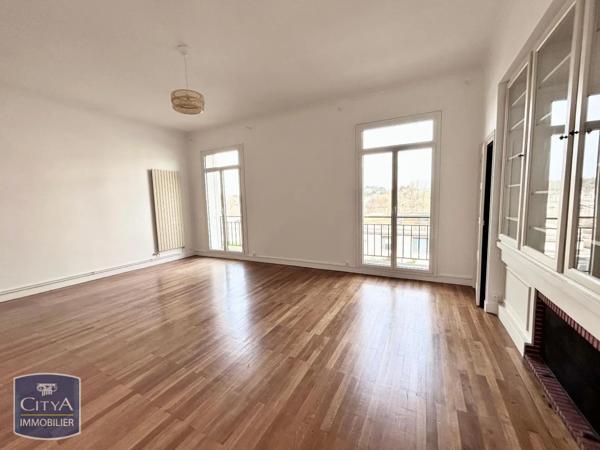 Appartement à louer 4 pièces 125.7m²