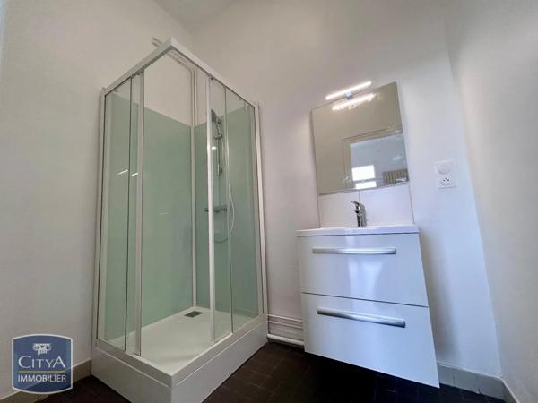 Appartement à louer 4 pièces 125.7m²