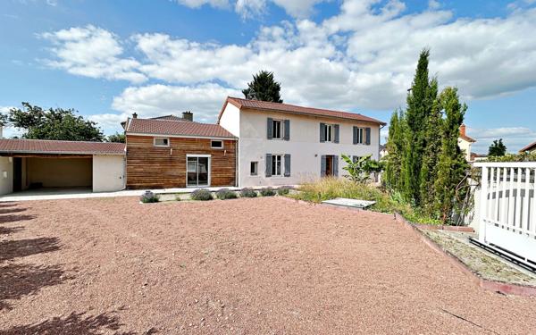 Maison à vendre    4 pièces •  Riorges