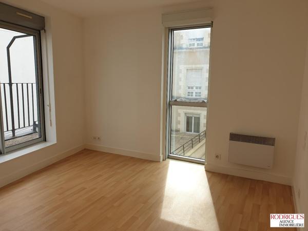 Appartement à louer, 2 pièces - POITIERS 86000