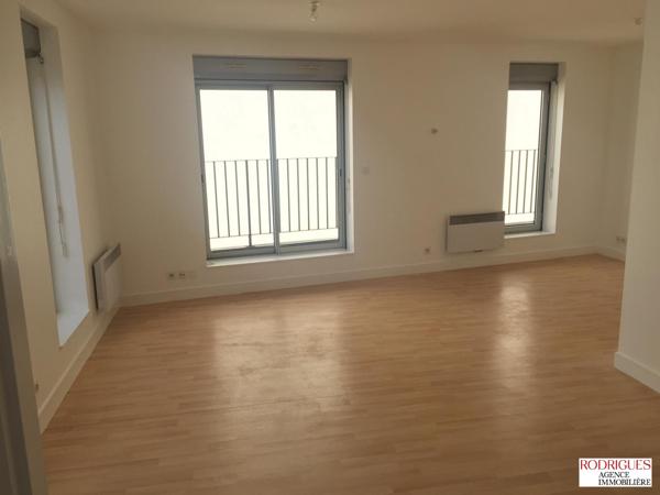 Appartement à louer, 2 pièces - POITIERS 86000