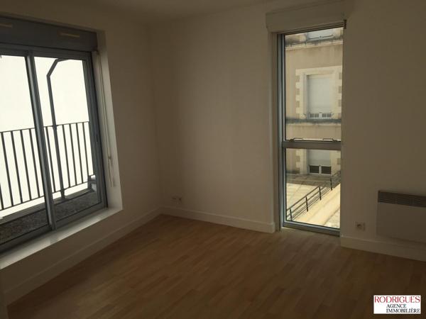 Appartement à louer, 2 pièces - POITIERS 86000