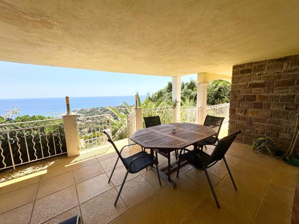 Villa de prestige avec vue mer panoramique et potentiel locatif exceptionnel