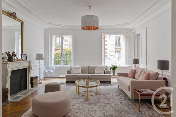 Appartement F5 à vendre  5 pièces - 155,96 m2 PARIS - 75008