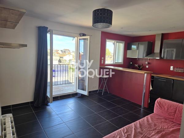 PAU (64000) Centre ville Appartement T2 bis de 47 m² avec chambre, bureau et cave. Vendu meublé !