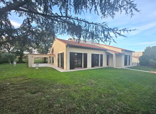 TRES BELLE MAISON CONTEMPORAINE DE PLAIN PIED SUR SOUS-SOL COMPLET