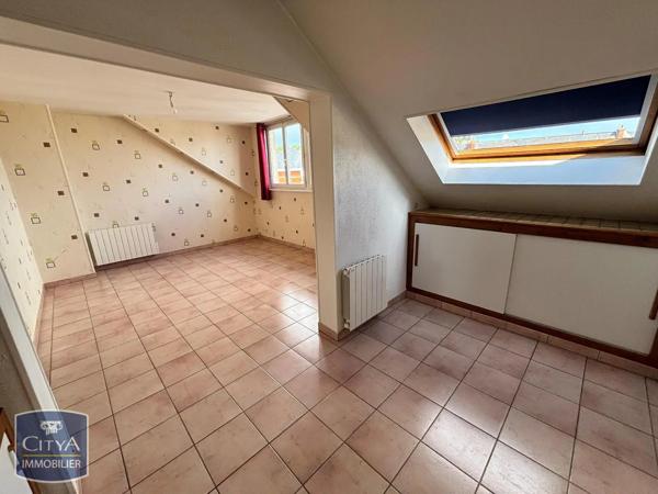 Appartement à louer 2 pièces 37.27m² Saint-Valery-en-Caux (76460)