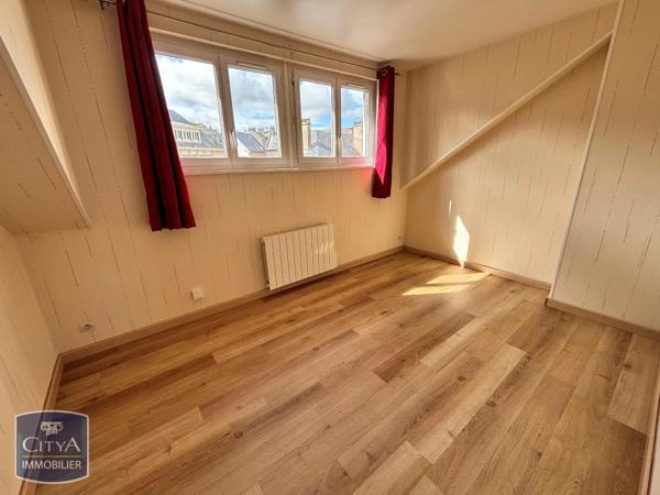 Appartement à louer 2 pièces 37.27m² Saint-Valery-en-Caux (76460)