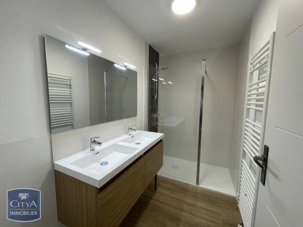 Appartement à louer 1 pièce 9.88m²