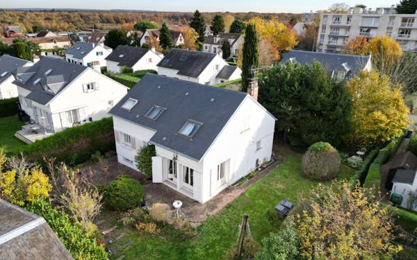 Maison à vendre    7 pièces • 155 m2 Chambourcy